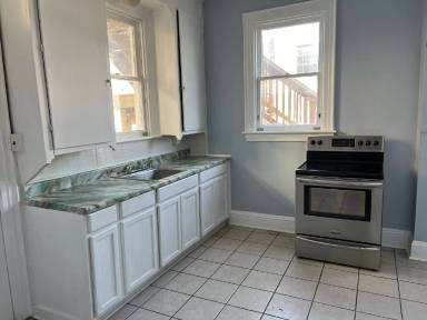 Main picture of 326 S Potomac St