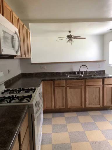 Main picture of 1003 Shiloh Blvd