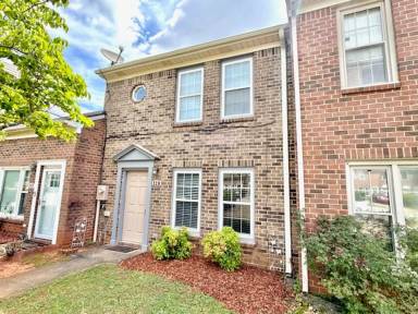 Main picture of 119 Cresent Cir