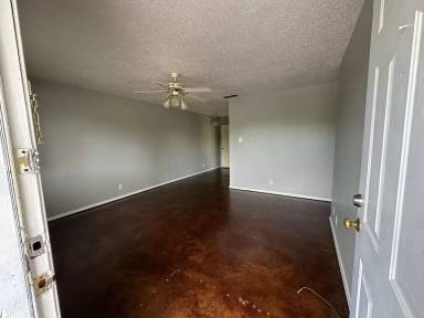 Main picture of 210 Memory Ln