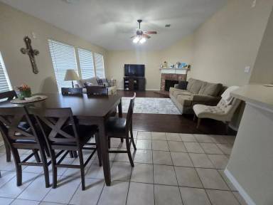Main picture of 2816 Oakdale Dr