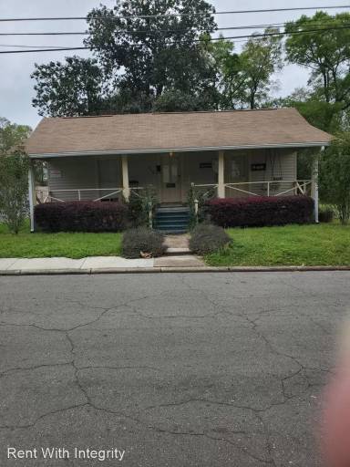 Main picture of 118 Cadiz St