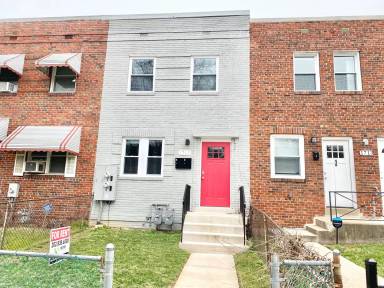 Main picture of 1715 Montello Ave NE