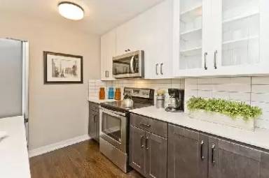Main picture of 5536 N Sheridan Rd