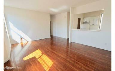 Main picture of 222 E 33rd St