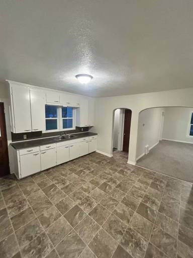 Main picture of 270 Pine St