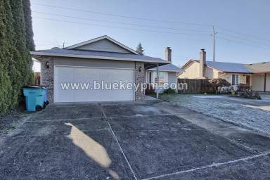 Main picture of 13417 NE 77th St