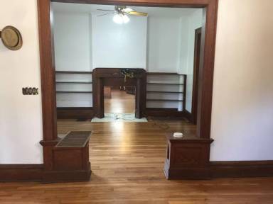 Main picture of 160 E Lane Ave