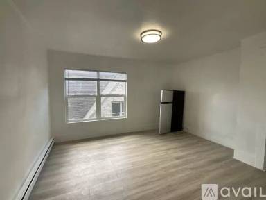 Main picture of 4547 19th Ave NE