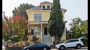 Main picture of 1 Alameda St