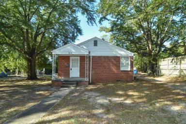 Main picture of 631 Etiwan Ave