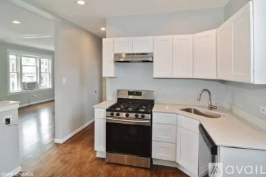 Main picture of 3557 W Wrightwood Ave