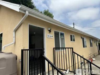 Main picture of 2109 Arlington Ave