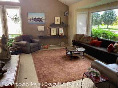 Main picture of 834 W Tamarisk St