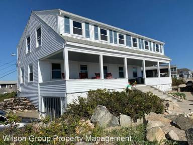 Main picture of 10 Cove St