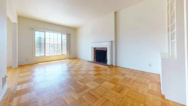 Main picture of 454 Country Club Dr