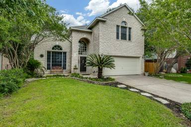 Main picture of 3909 Shaker Ln