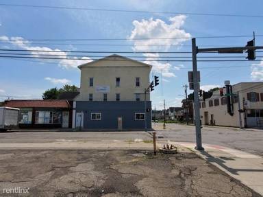 Main picture of 204 Grand Ave