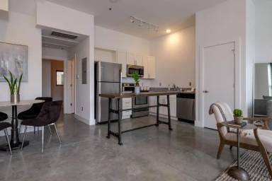 Main picture of 1237 4th Ave S