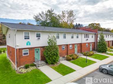 Main picture of 1 Orchard Hills Cir