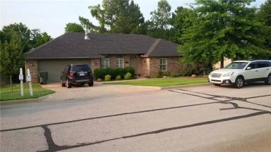 Main picture of 1320 E Ash St