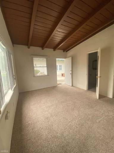 Main picture of 1604 Calle Las Bolas