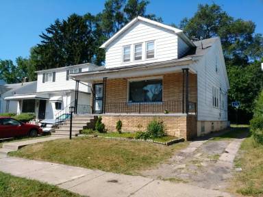 Main picture of 18691 Moenart St