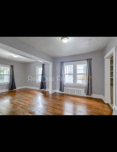 Main picture of 3416 N 44th Ave