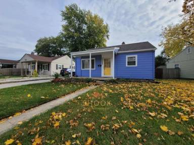 Main picture of 1323 Sunset Dr