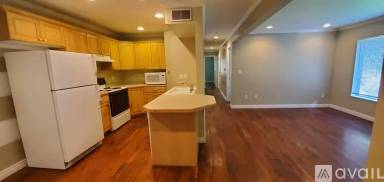 Main picture of 857 W Columbia Ln