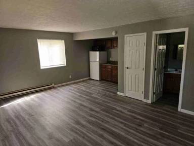 Main picture of 69 E Main St