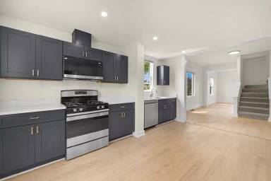 Main picture of 5608 1st Ave