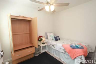 Main picture of 1028 Skipjack Ln
