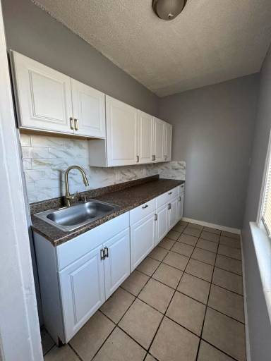 Main picture of 9 Warren Pl