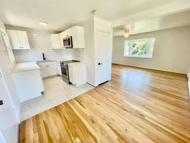 Main picture of 5734 NE 10th Ave