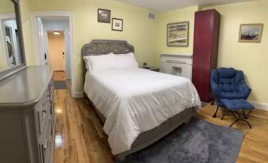 Main picture of 248 Adelphi St