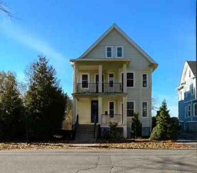 Main picture of 89 S Cherry St
