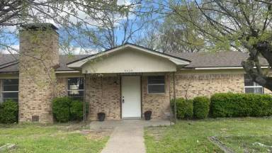 Main picture of 9830 Ann Ave