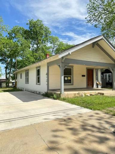 Main picture of 208 B St SW