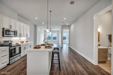Main picture of 4507 E Martin Luther King Jr Blvd