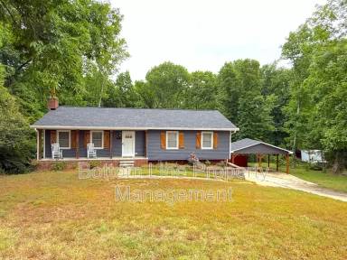 Main picture of 4050 Leafmore St