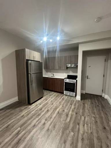 Main picture of 106 N Grove St