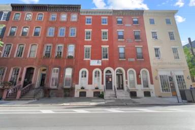 Main picture of 1732 Spruce St