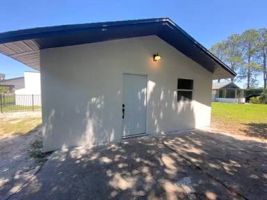 Main picture of 3215 Albert St