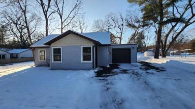 Main picture of 3526 Riverview Dr