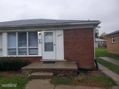 Main picture of 1838 Ackley Ave
