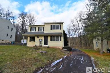 Main picture of 13 Winard Cir