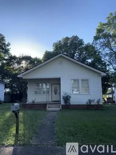 Main picture of 39 Akron St