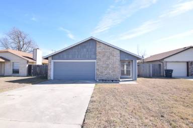 Main picture of 2302 Silverhill Dr