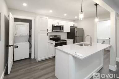 Main picture of 1638 W Genesee St